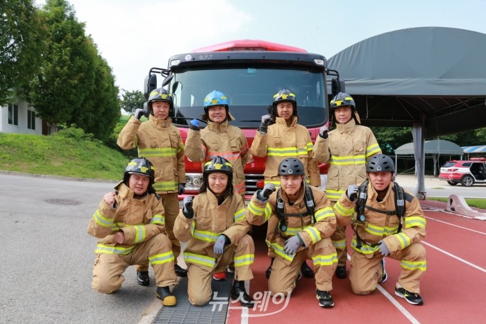 제31회 전국소방기술경연대회 참가선수 단체촬영(사진=광주광역시)