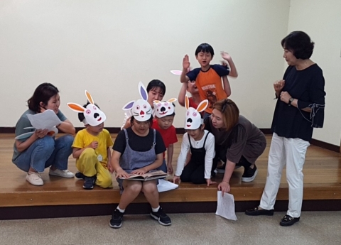 김제시립도서관에서 밤 11시까지  책과 함께 여름나기!