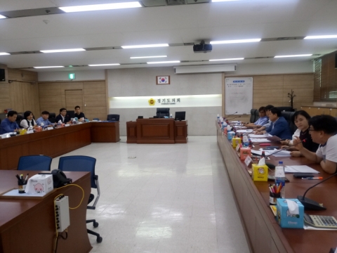 경기도의회 더불어민주당 대표단, 상임위원장단과 정책간담회 가져