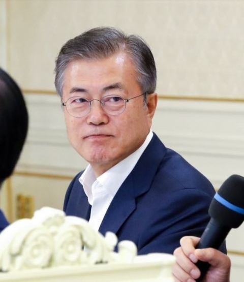 文 대통령 “우리는 올바른 경제정책 기조로 가고 있다”