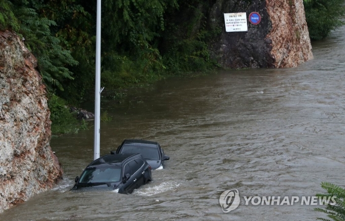 오늘 날씨, 전국 곳곳에 많은 비···중부 ‘집중호우’, 폭우 피해 조심해야. 사진=연합뉴스