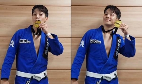‘바로 이 맛!’ 허경환, 주짓수 대회서 금메달···“간만에 심장 쫄깃”
