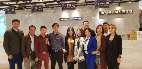 ‘시니어&amp;의료산업박람회’ 참가 바이어, 상무스타치과병원 방문