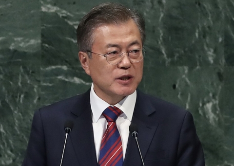 문 대통령, 유럽 순방 전 BBC와 인터뷰···한반도 비핵화 의지 공표