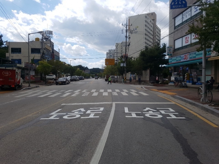 남원시, 주요 시가지 도로명 노면에 표기 기사의 사진