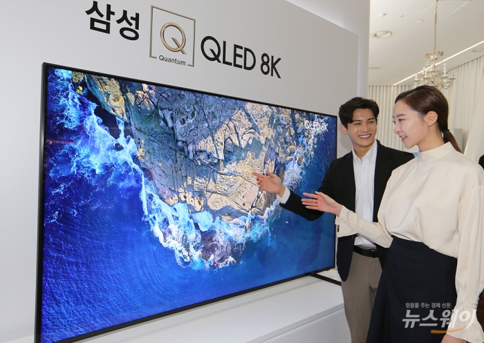 삼성전자, ‘QLED 8K TV’. 사진=이수길 기자 leo2004@newsway.co.kr