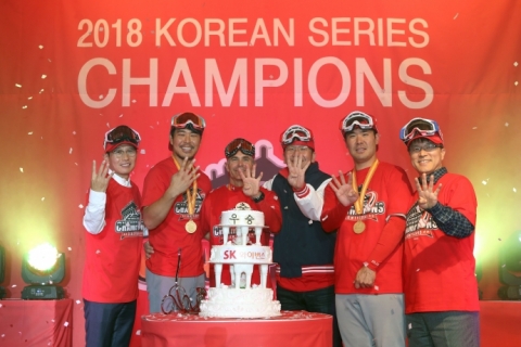 SK 와이번스, 트레이 힐만 후임으로 염경엽 단장 새 감독 선임