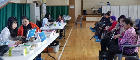 NH농협생명 전남총국, 완도에서 농촌순회 무료진료 펼쳐