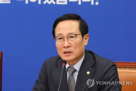 홍영표 “5·18 망언한 한국당 의원에 중징계 추진”