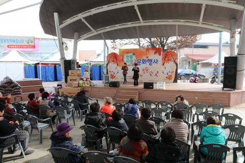 무주반딧불시장 , 전통시장 문화행사 열어