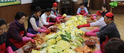 홀리데이 인 광주호텔, 김장 봉사활동 펼쳐