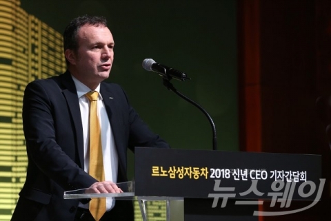시뇨라 르노삼성 사장, 노조 새 집행부와 신경전