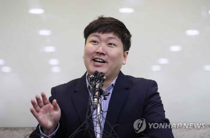 ‘극단선택 예고’ 신재민 모텔서 발견···“생명 지장없어”사진=연합뉴스 제공