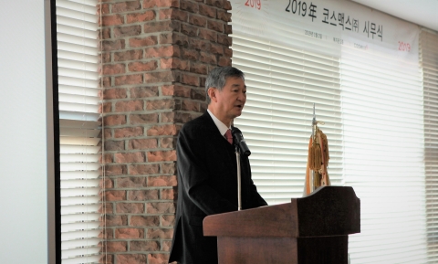 ‘화장품 한우물’ 이경수의 뚝심···코스맥스 올해도 ‘쑥쑥’