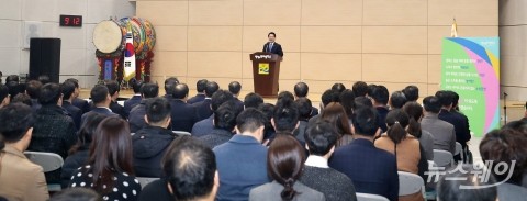 김영록 지사, 새해 도정 화두... “인재 육성·남해안 관광벨트&quot;