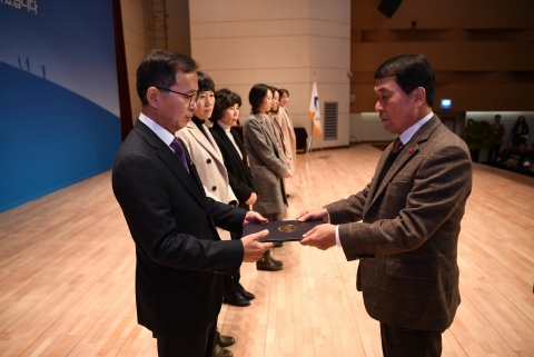 완주군 공동체활력과 김연주 팀장,대통령상 수상