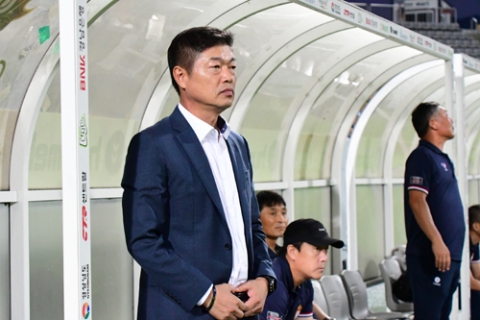 프로축구 경남FC, 김종부 감독과 재계약
