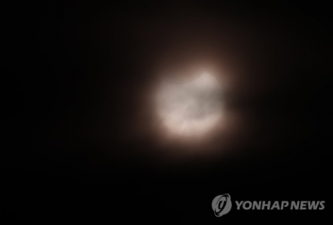새해 곳곳서 부분일식···“7월 17일 다시 한번 찾아 와”