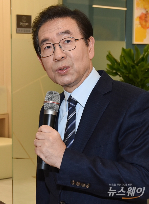 박원순 “5·18일 망언은 민주주의 부정”···한국당 비판