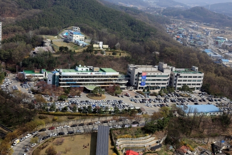 안성시, 고교 신입생 무상교복 첫 지원