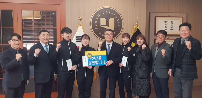 호남대, 펜싱 청소년 국가대표 선발 3명에 격려금 전달 기사의 사진