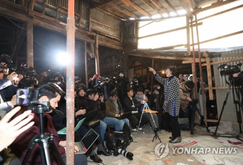 ‘정공법’ 택한 손혜원의 기자회견···“기부한다 투기 아니다”(종합)