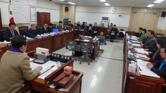 경기도의회, 택시요금 인상안 조건부 가결···수도권 형평성 고려