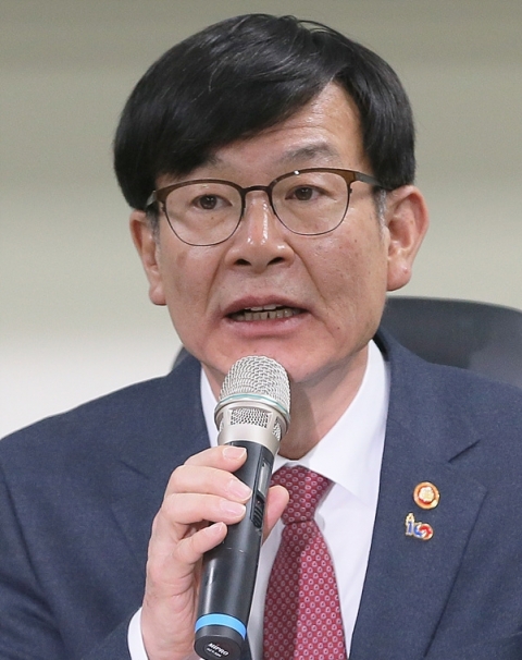 김상조 “공공분야서 불공정 관행 적극 개선할 것”