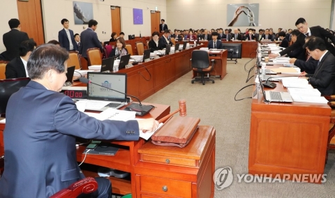 유료방송, 규제냐 보호냐···갈팡질팡하는 국회