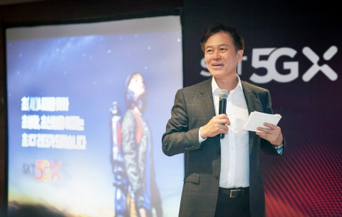 박정호 SKT 사장, 토종 OTT ‘웨이브’로 넷플릭스와 ‘진검승부’