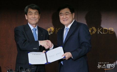 현대重, 대우조선 인수 본계약 체결···‘한국조선해양’ 출범 예고(종합2)