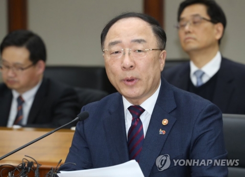 국회 방문한 홍남기⋯최저임금법 국회 처리 호소