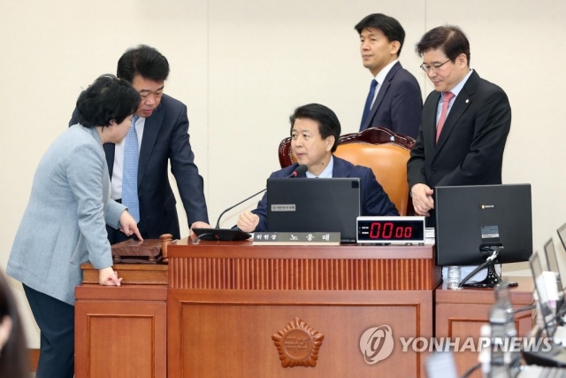 한국당도 합의했던 KT 청문회 “왜 안합니까”