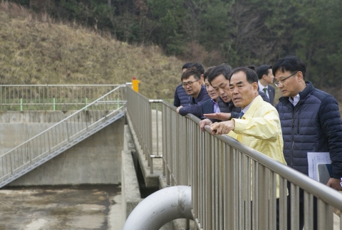 농어촌공사 김인식 사장, 영산강 대단위농업종합개발 사업 현장·근로자 안전 점검
