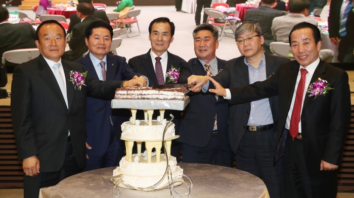 (사)한국새농민중앙회, 제18대 김안석 회장 취임식 모습