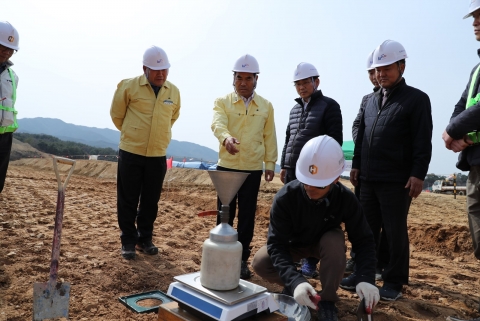 농어촌공사 김인식 사장, 기후변화 대비 농촌용수확보 개발사업 현장 점검