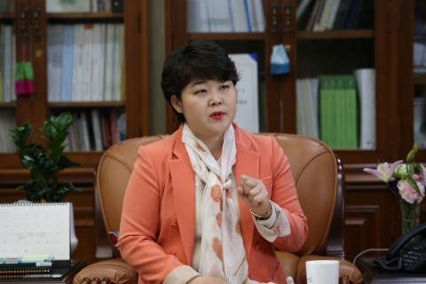수원시의회 조명자 의장 “알맹이 없고 허울뿐인 특례시 안 돼”