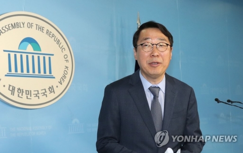 윤영찬 전 소통수석 “민주당 입당, 성남 중원 출마”