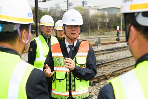 안전·통합·해외···‘세 기둥 경영’ 꺼내든 손병석 사장