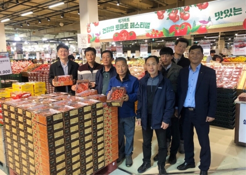 전남농협, 과실공동브랜드 ‘상큼애’ 부산 메가마트 특판행사