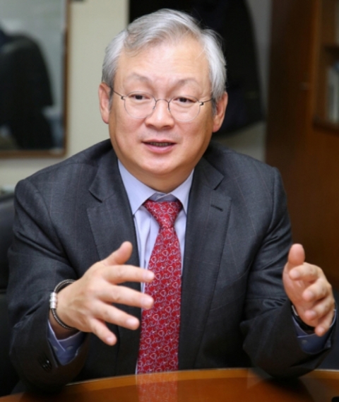 정영채 사장의 야심작 ‘KPI 폐지’, 직원 실적압박만 커졌다