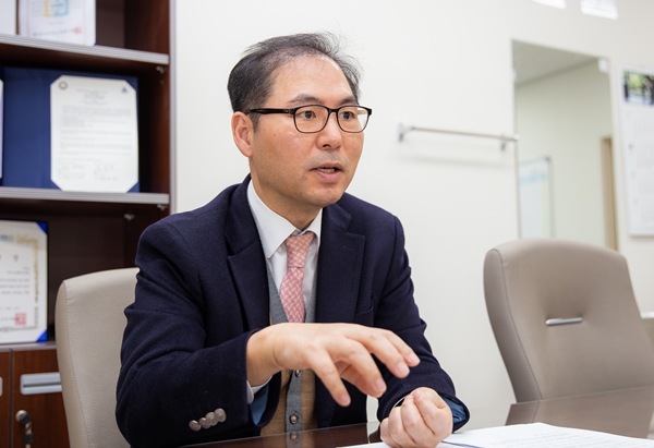 손호상 대구가톨릭대학교 의과대학장이 4차산업혁명시대의 좋은 의사상에 대해 설명하고 있다.(사진제공=대구가톨릭대학교 의과대학)