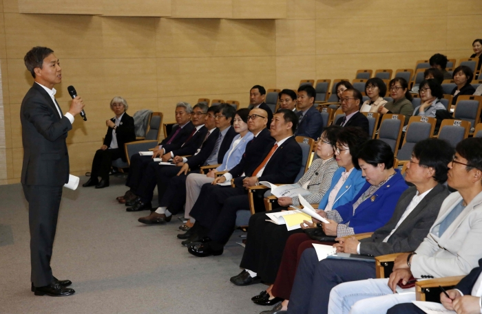 전주시, 공공의료복지 발전 위해 전국 전문가들과 머리 맞대 기사의 사진