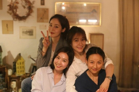 핑클, ‘완전체’로 JTBC 예능과 손 잡아···14년 만 ‘기대’