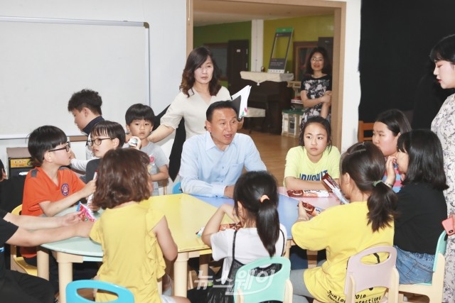 구본영 천안시장, 75개 아동복지시설 민생현장 방문