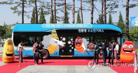 국내 제작 ‘수소전기버스’ 1호차 양산