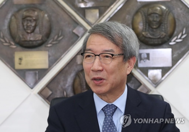 KBO 정운찬 총재, 류현진·추신수에 축하 서신···“뭉클하다”