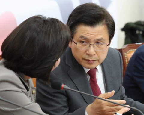 갈피 못잡는 황교안호···개인정치 집중하다 리더십 ‘흔들’