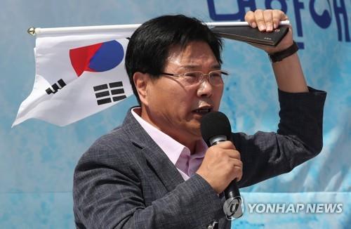 자유한국당 탈당을 선언한 홍문종 의원. 사진=연합뉴스 제공