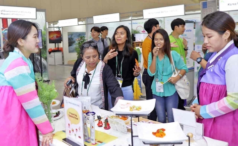 “한국 감말랭이, 대추칩에 반했어요”